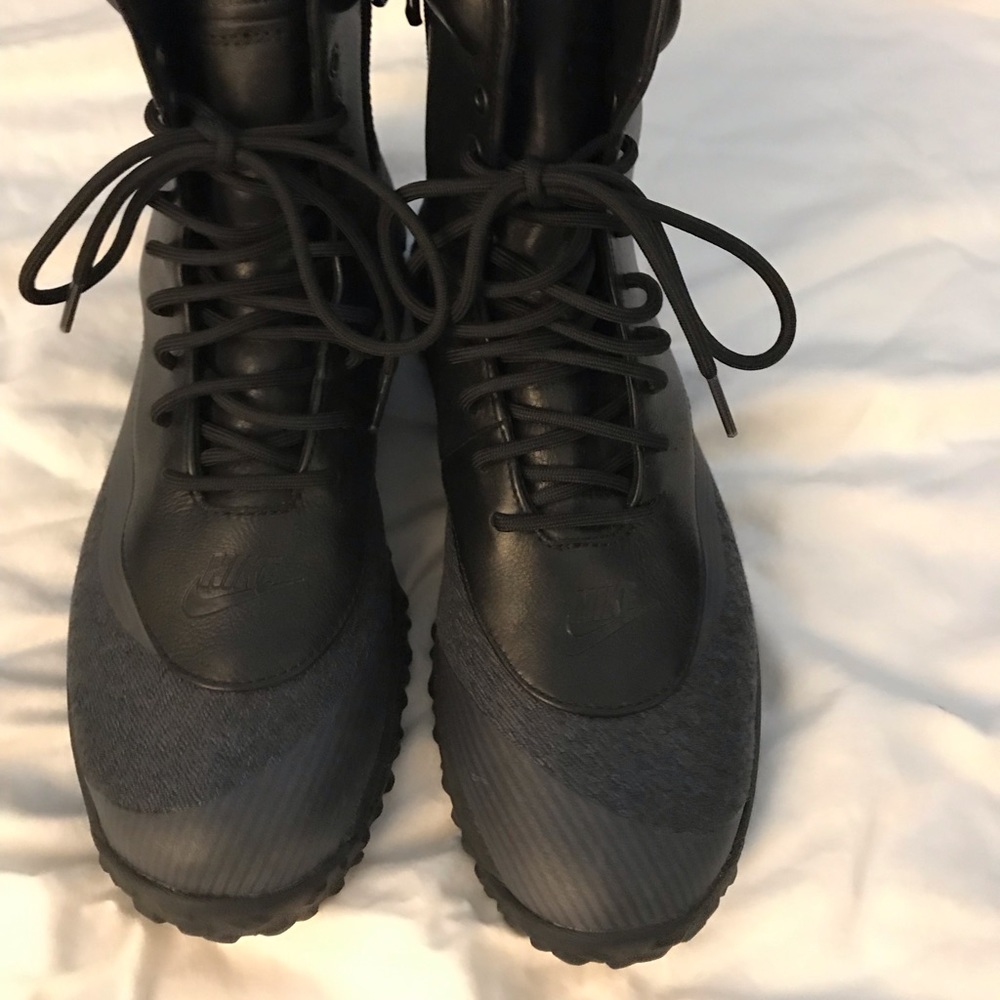 Men’s Nike Boots size 10.5